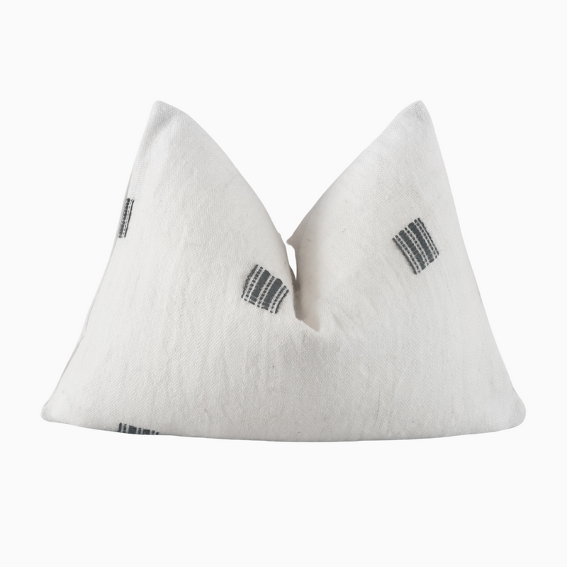 UDUAK- Vintage Indian Wool Lumbar Pillow Cover