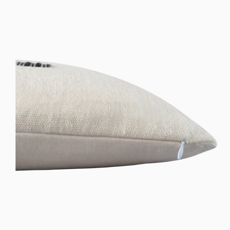 UDUAK- Vintage Indian Wool Lumbar Pillow Cover