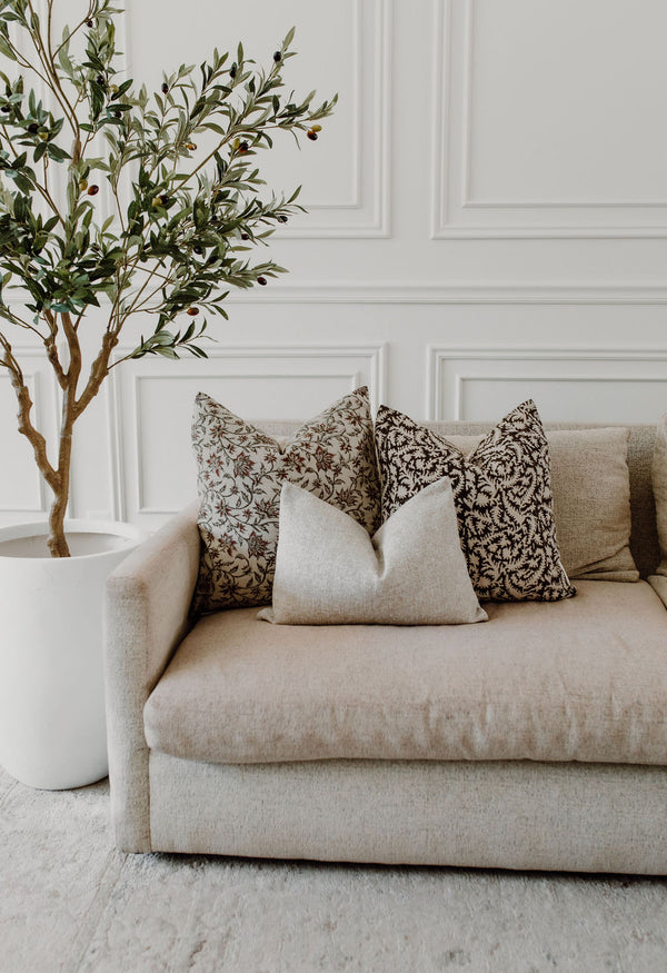 Folashade Pillow Combination