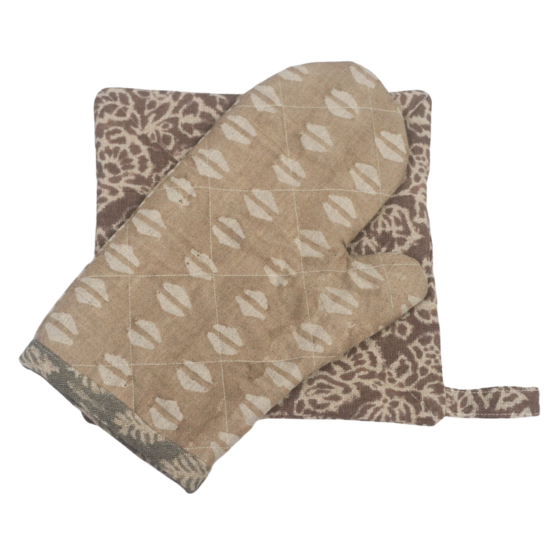 Nkechi Oven Mitt and Pot Holder Set