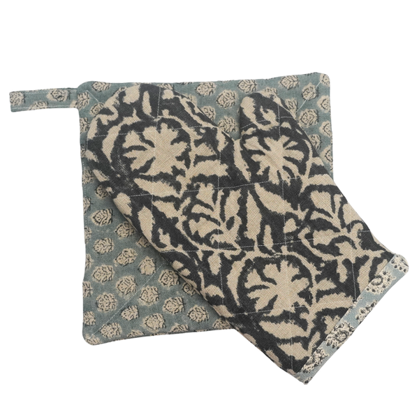 Ebuka Oven Mitt and Pot Holder Set