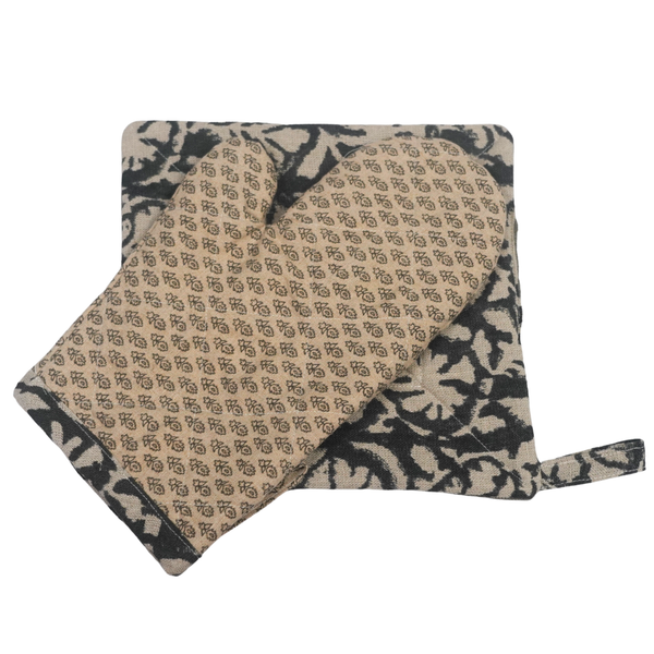 Imma Oven Mitt and Pot Holder Set