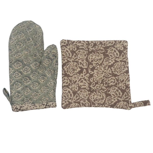 Anietie Oven Mitt and Pot Holder Set