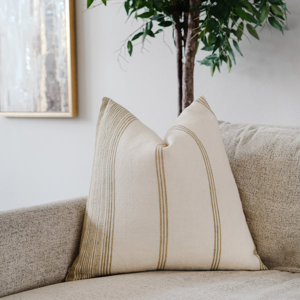 Abimbola 2- Indian Wool Pillow Cover