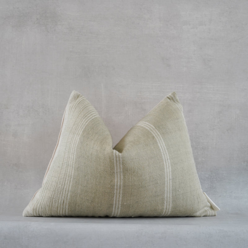 Oladele Pillow Combo