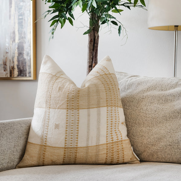 YEMISI - Indian Wool Throw Pillow Cover