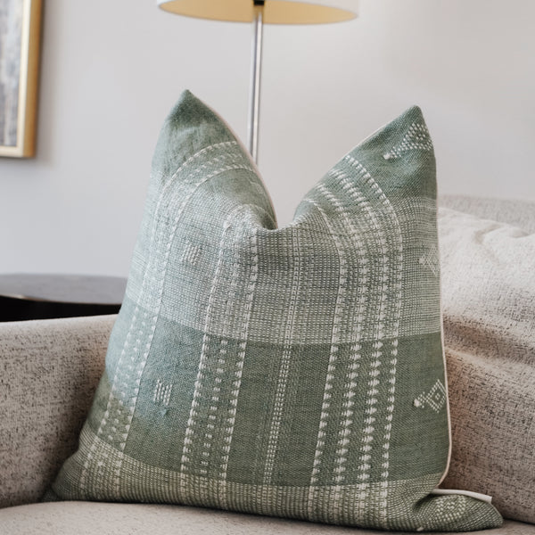 ZABU - Indian Wool Throw Pillow Cover