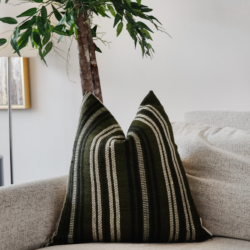TEJU - Vintage Indian Wool Pillow Cover