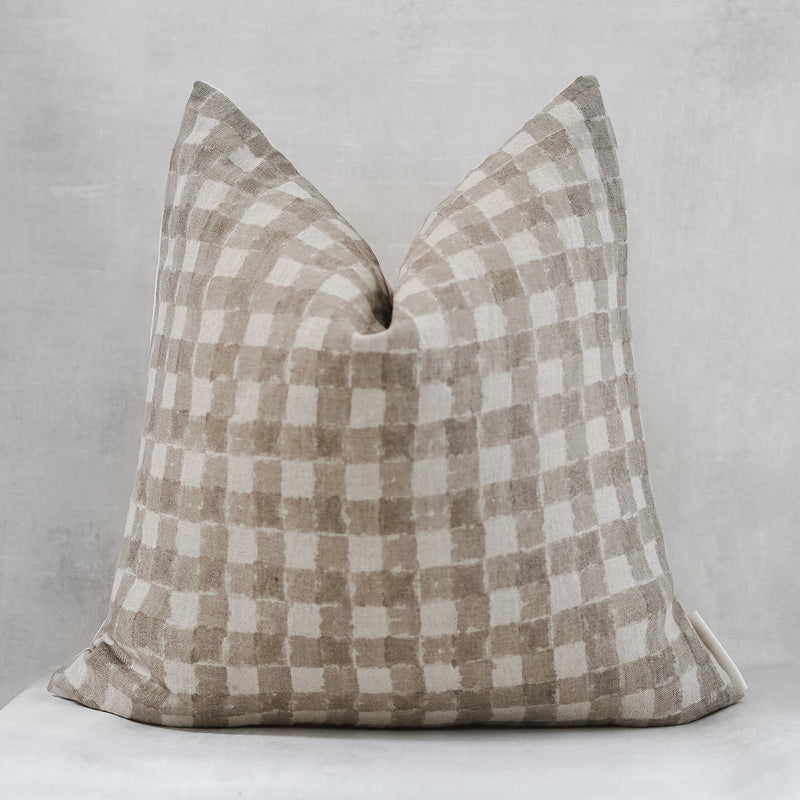 Amara Pillow Combo